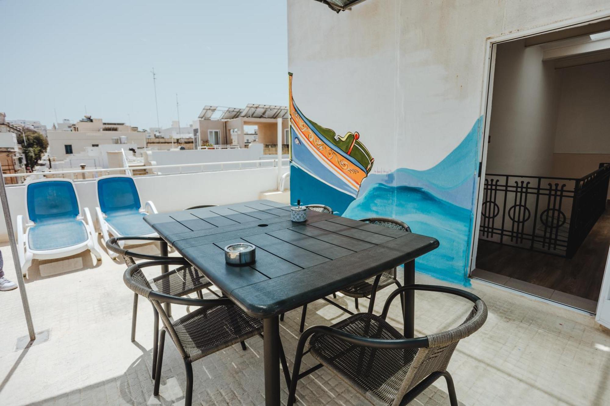 People & Places Sliema Ngoại thất bức ảnh